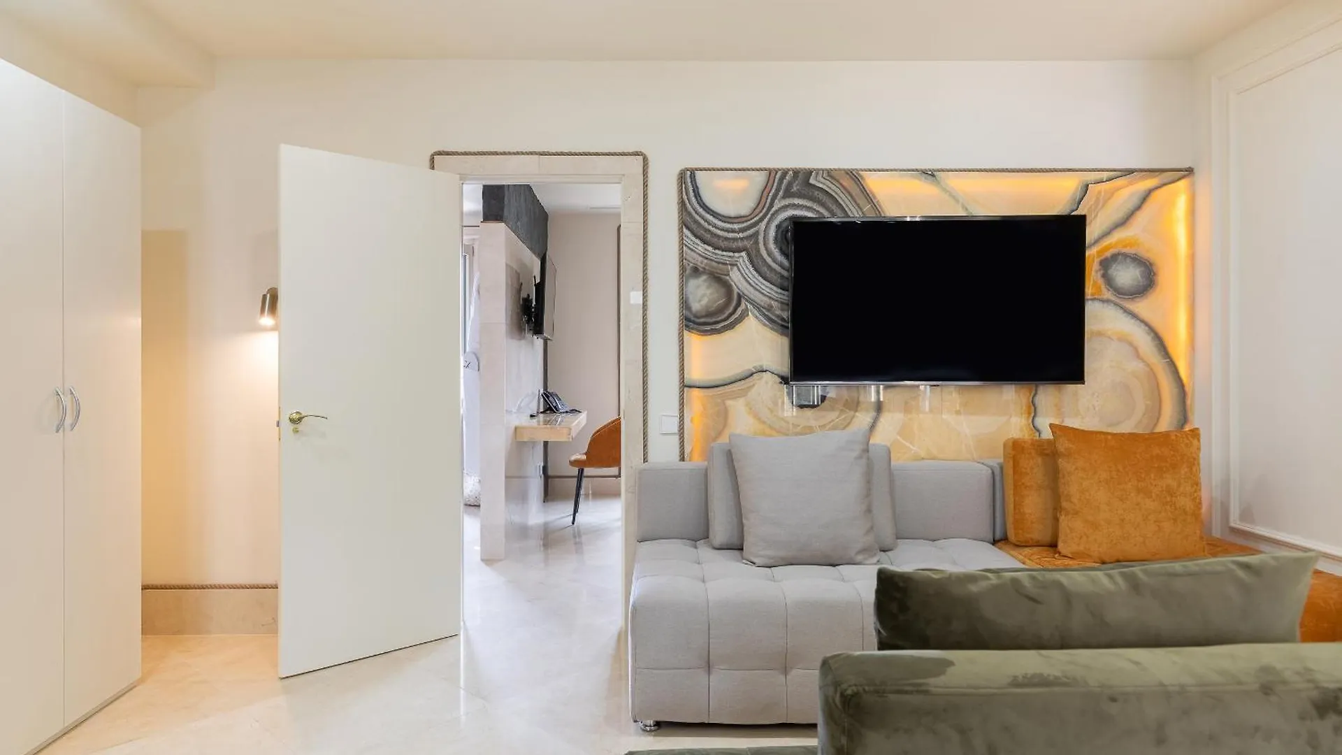 Cosmo Apartments Rambla Catalunya Barcellona Spagna