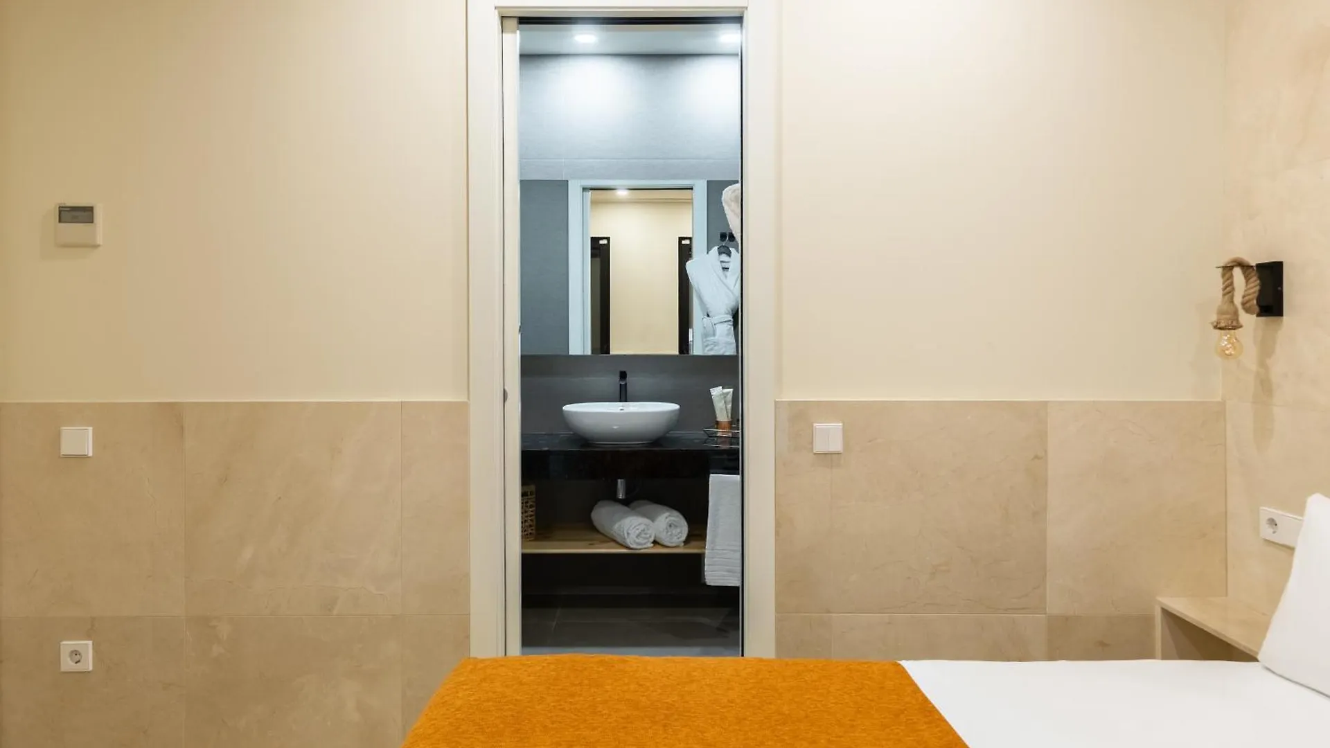 Cosmo Apartments Rambla Catalunya Barcellona Spagna